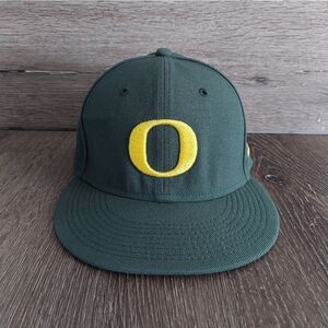 Nike Oregon Ducks Flat Bill Fitted Hat Sz 7